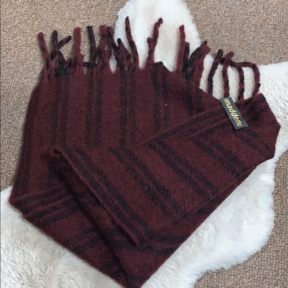 Madden Shawl